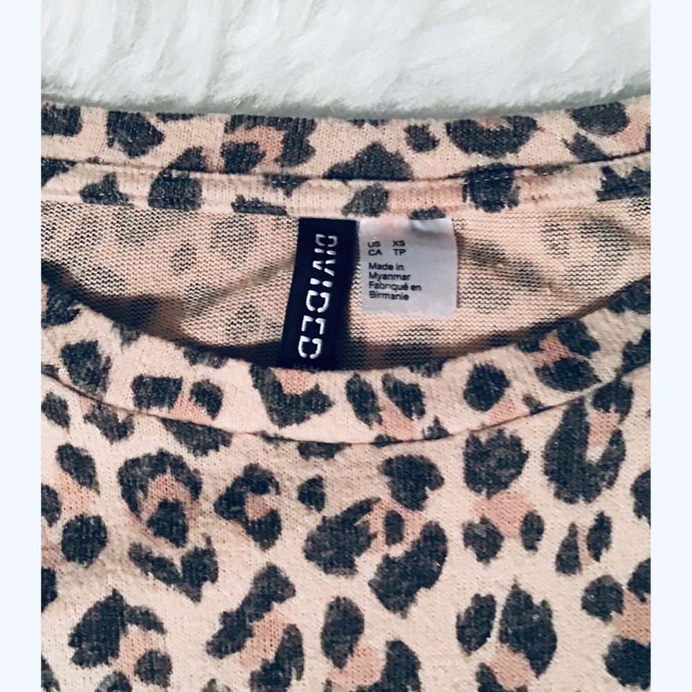 H&M Divided Cropped Sweater Size XS - Picture 5 of 6